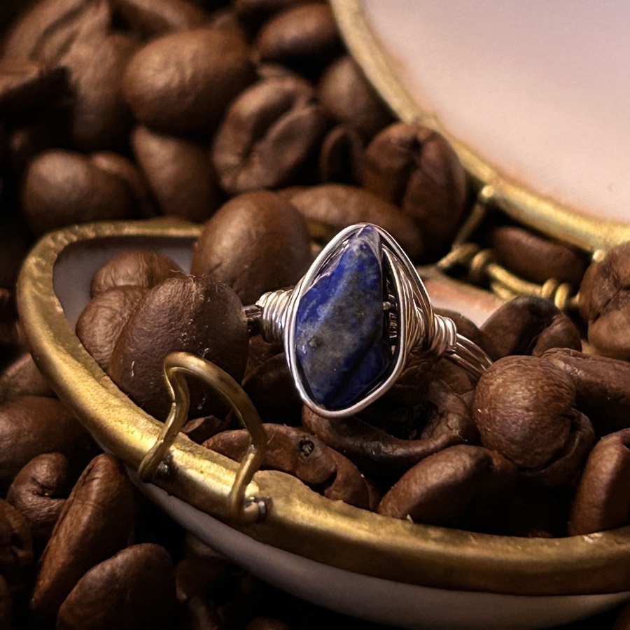Lapis wire ring
